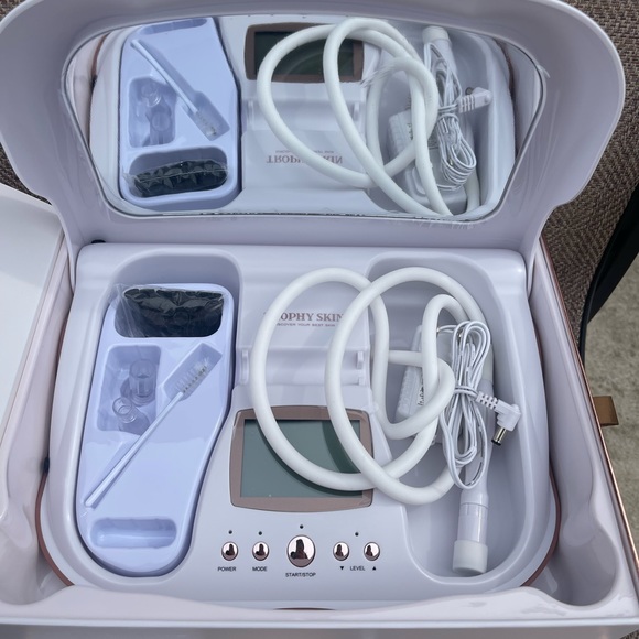 Brad New Microdermabrasion Kit - Picture 3 of 3